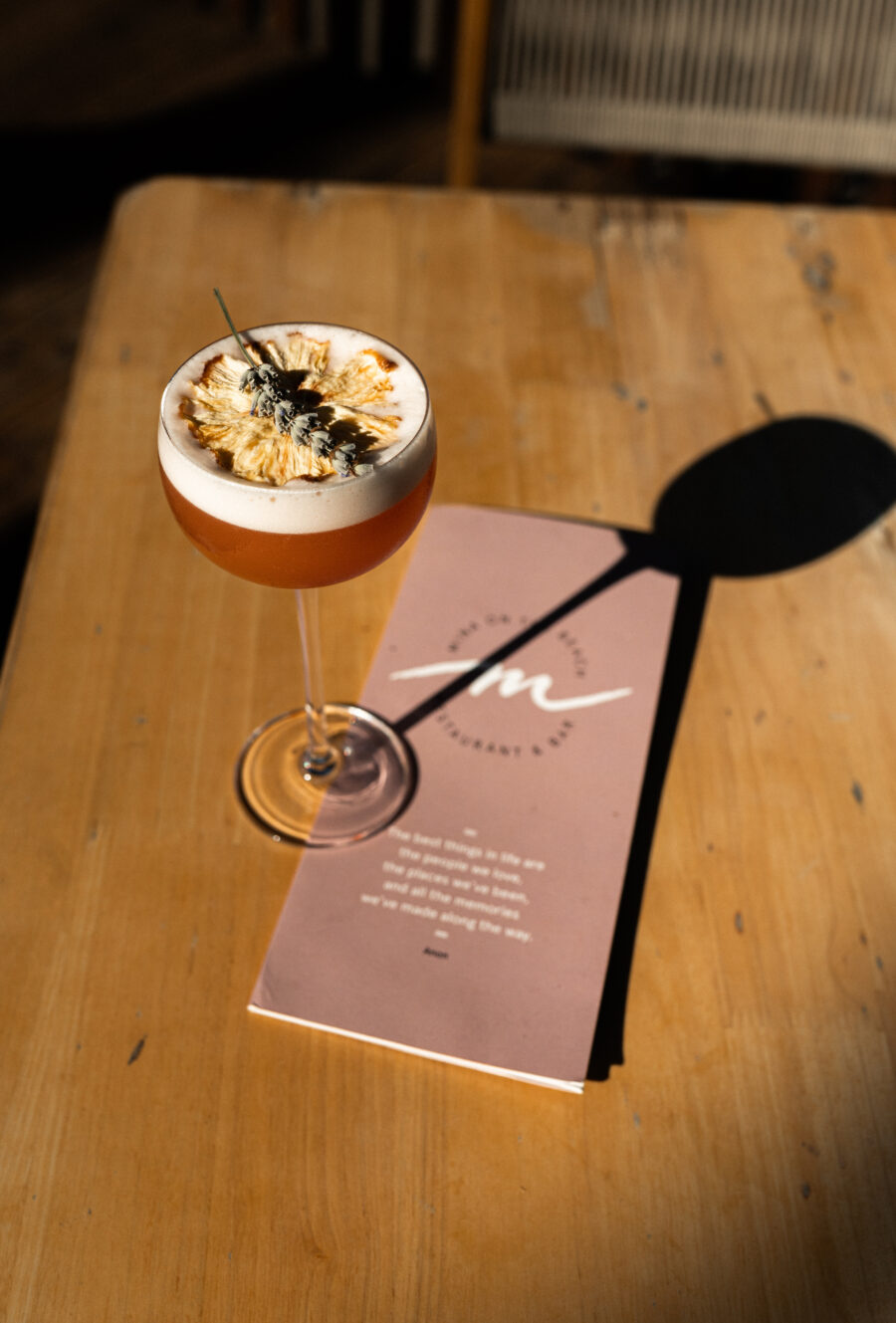 Mina restaurant & Lounge bar 