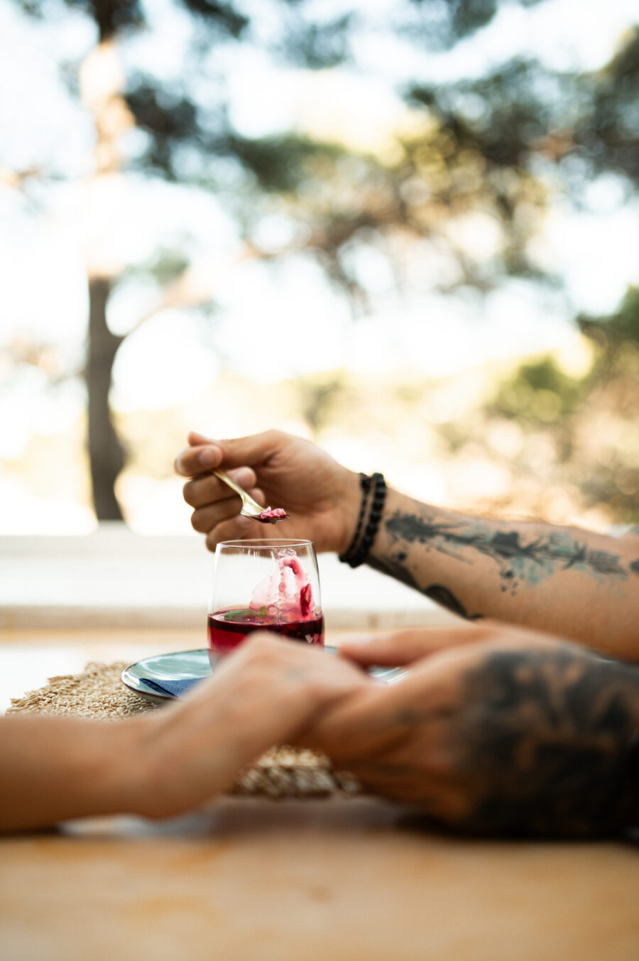 Mina restaurant & Lounge bar 